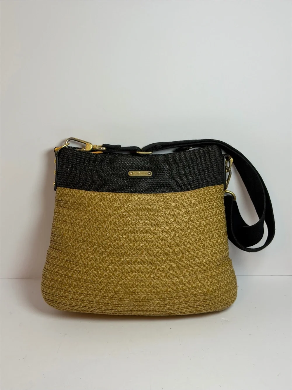 Eric Javits Woven Escape Shoulder bag in a Black and Natural Straw Colorway